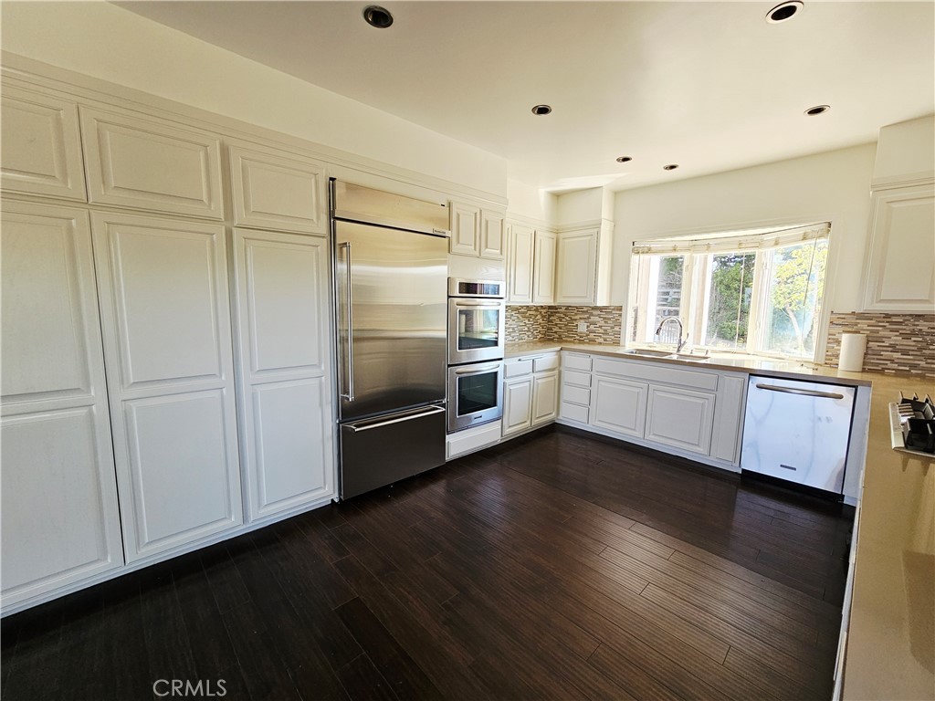 3622 Roberts View Place