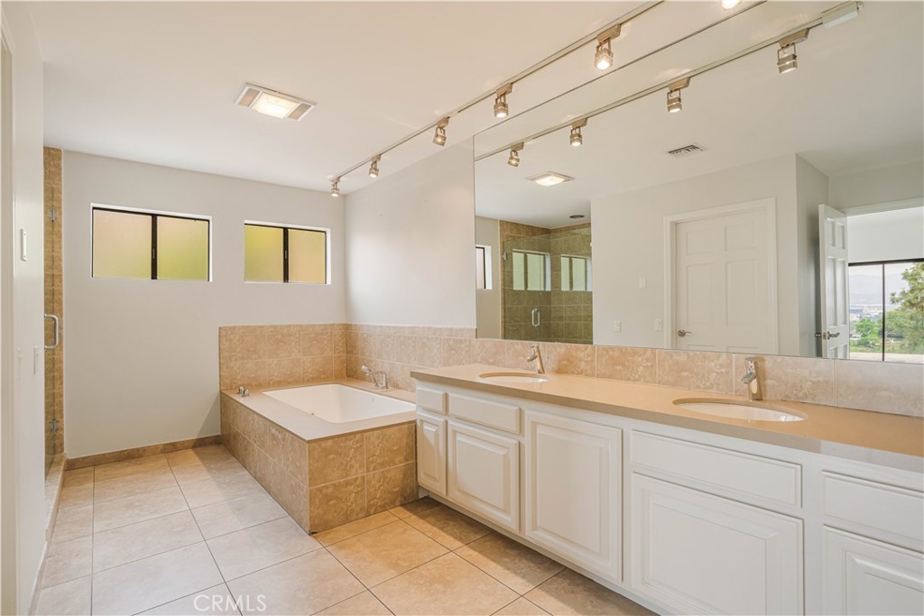 3622 Roberts View Place