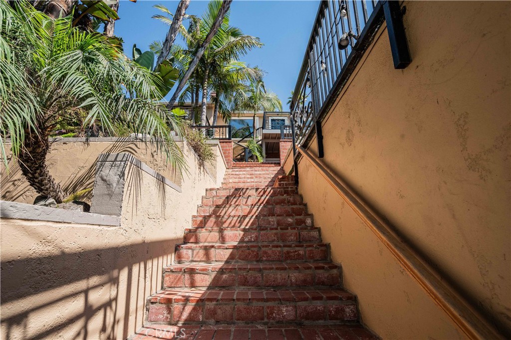 21549 Pacific Coast Highway