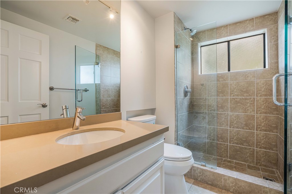 3622 Roberts View