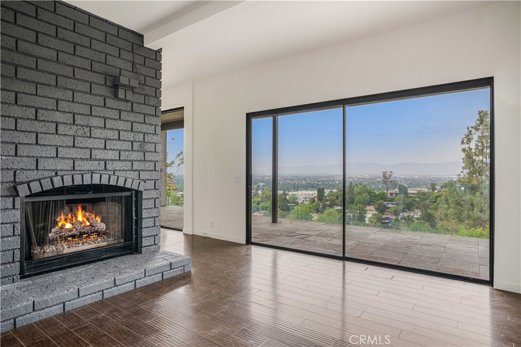 3622 Roberts View