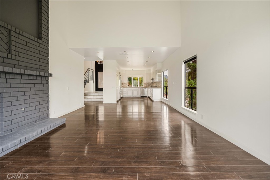 3622 Roberts View