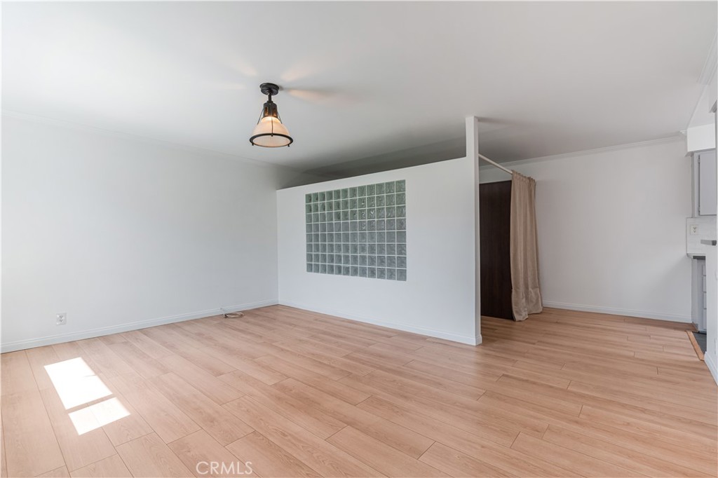 11138 Aqua Vista Street 49