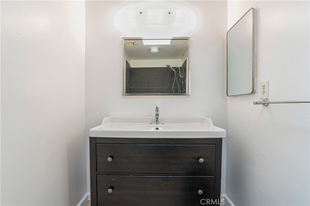 11138 Aqua Vista Street 49