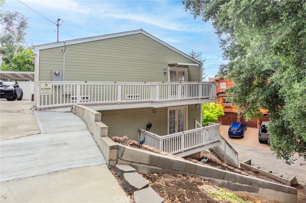20925 Almazan Road