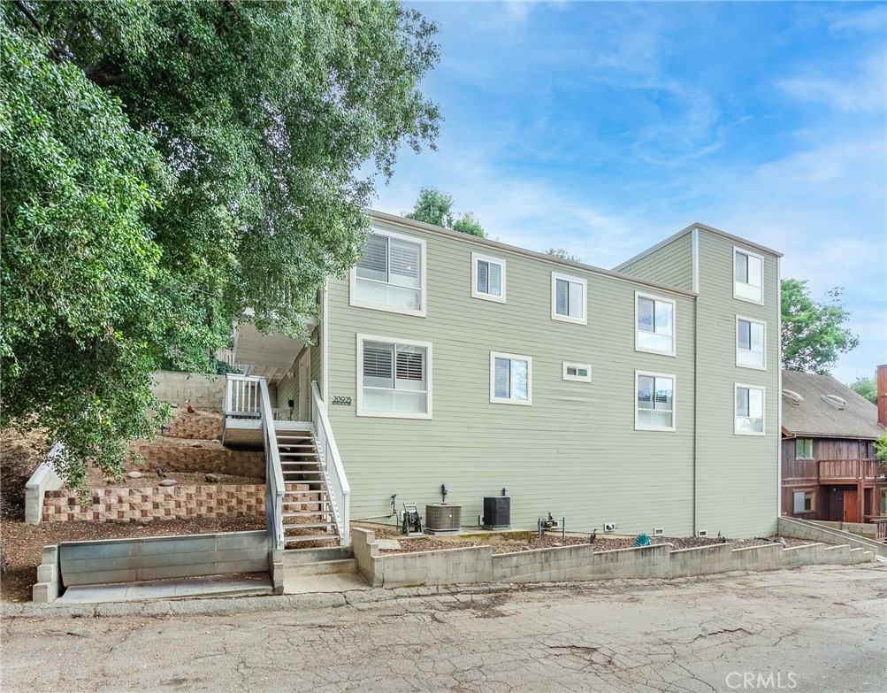 20925 Almazan Road
