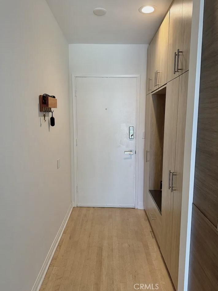 1649 Appian Way 312