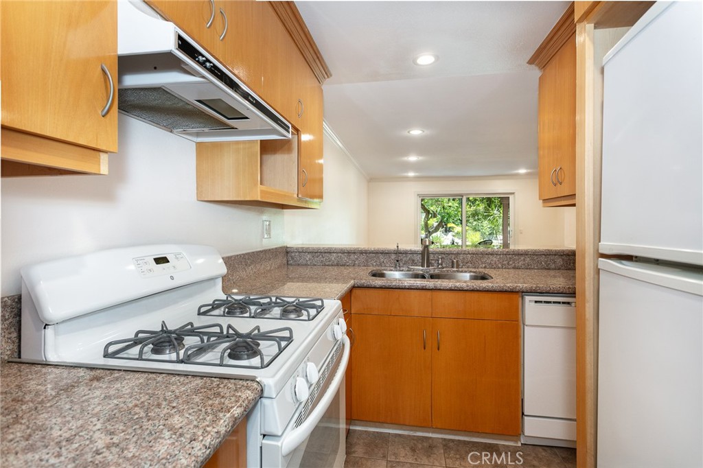 7101 Farralone Avenue 141