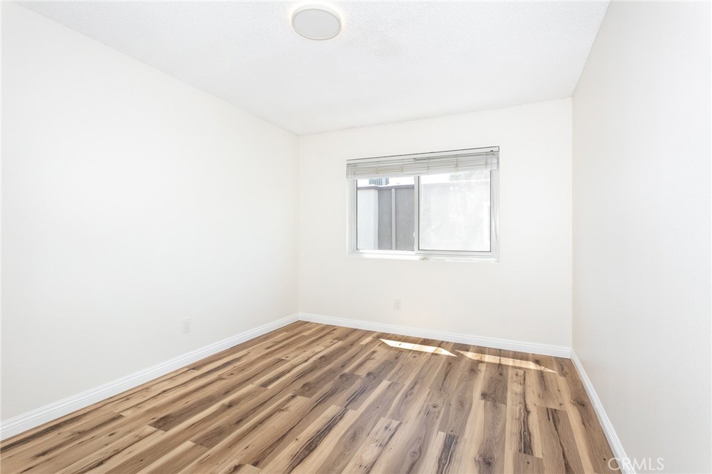 21901 Lassen Street 113