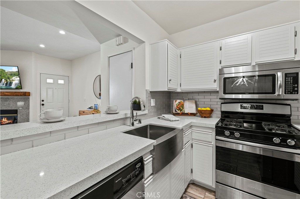 24143 Del Monte Drive 281
