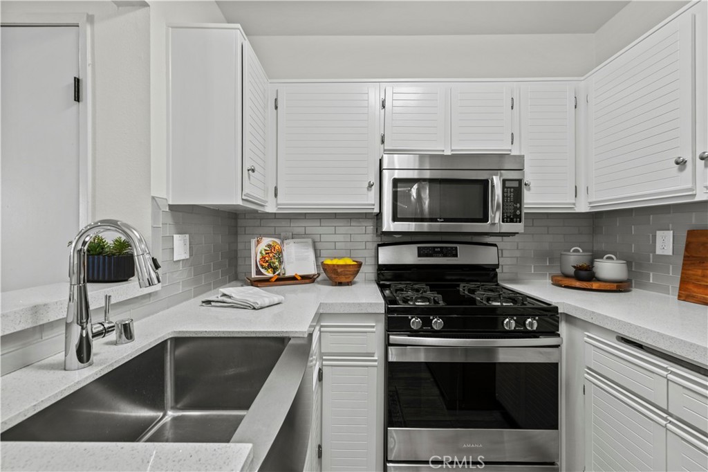 24143 Del Monte Drive 281