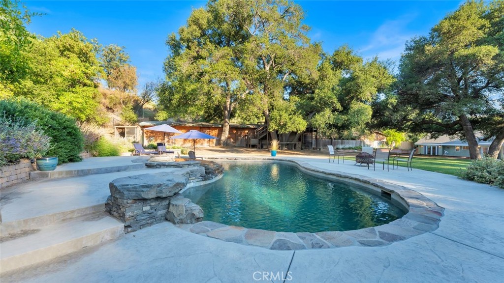 15833 Warm Springs Dr