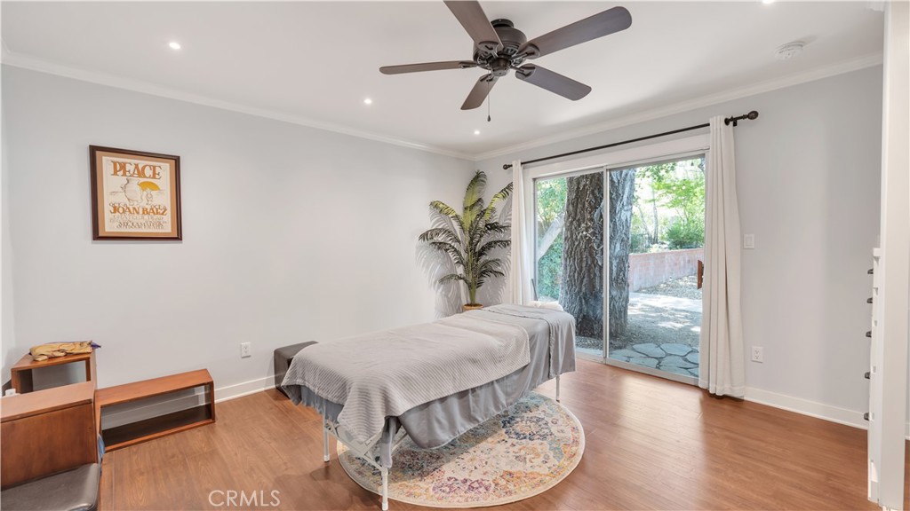 15833 Warm Springs Dr