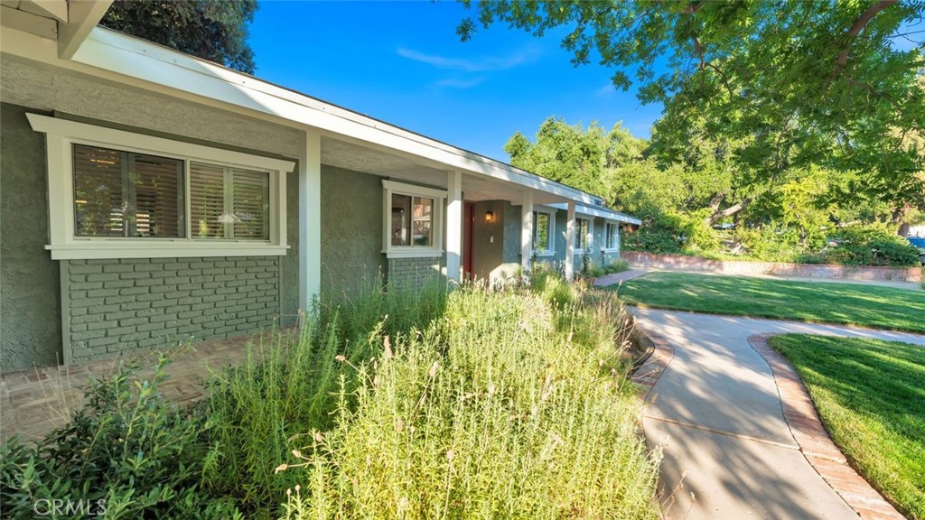 15833 Warm Springs Dr