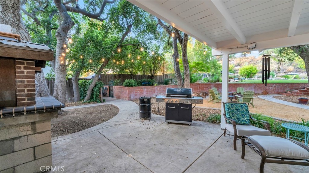 15833 Warm Springs Dr