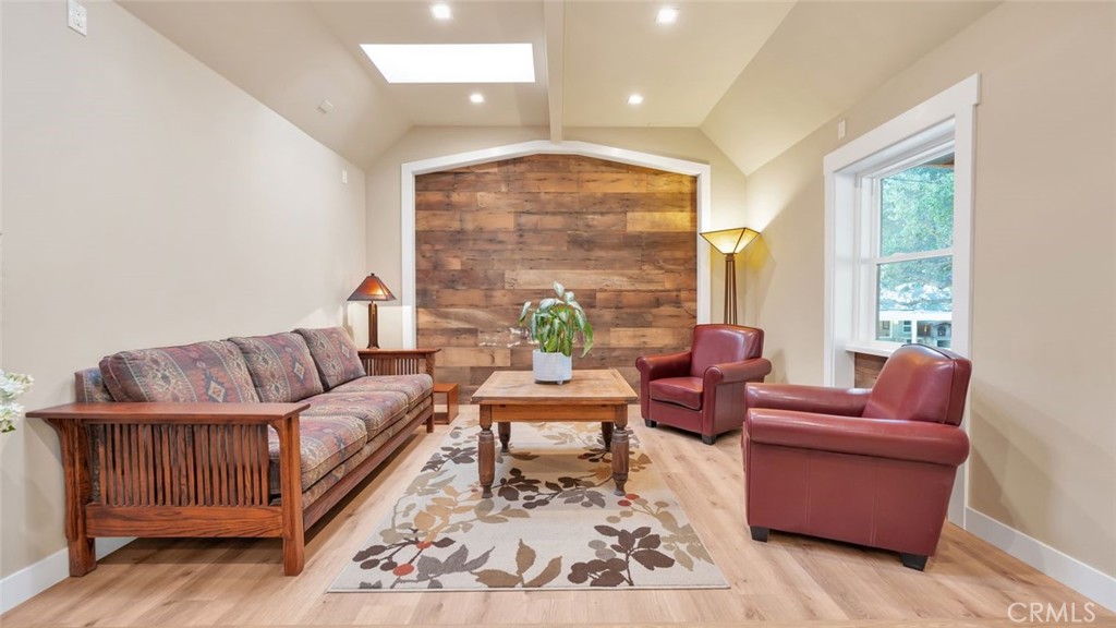 15833 Warm Springs Dr