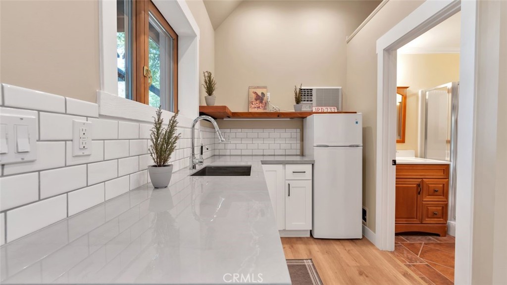 15833 Warm Springs Dr