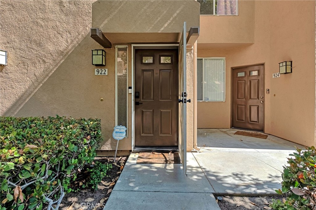 922 S Country Glen Way