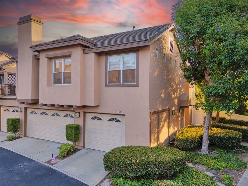 922 S Country Glen Way