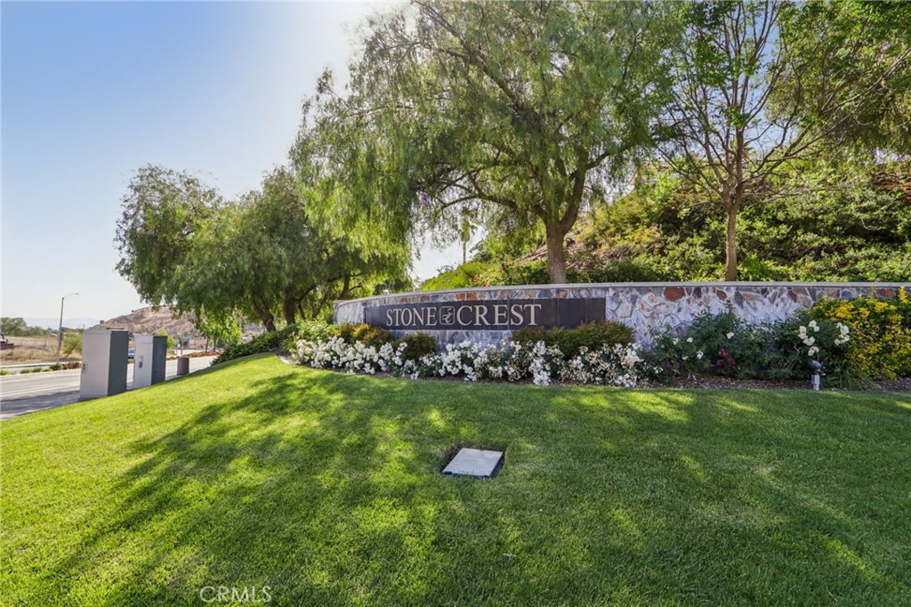 14218 Yellowstone Lane