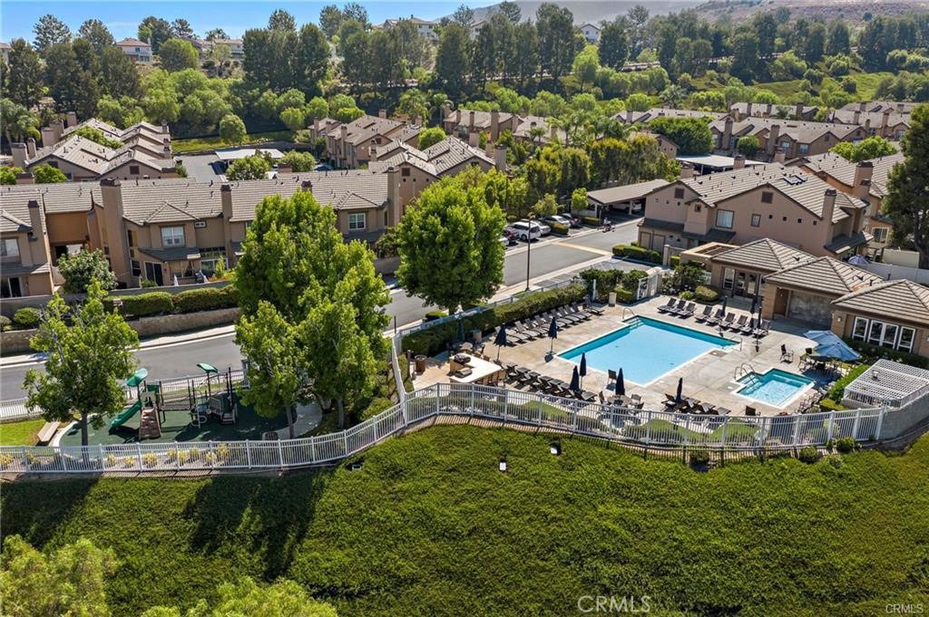 922 S Country Glen Way