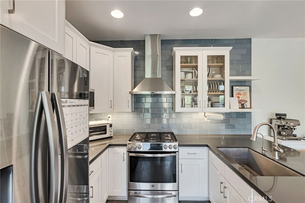 922 S Country Glen Way