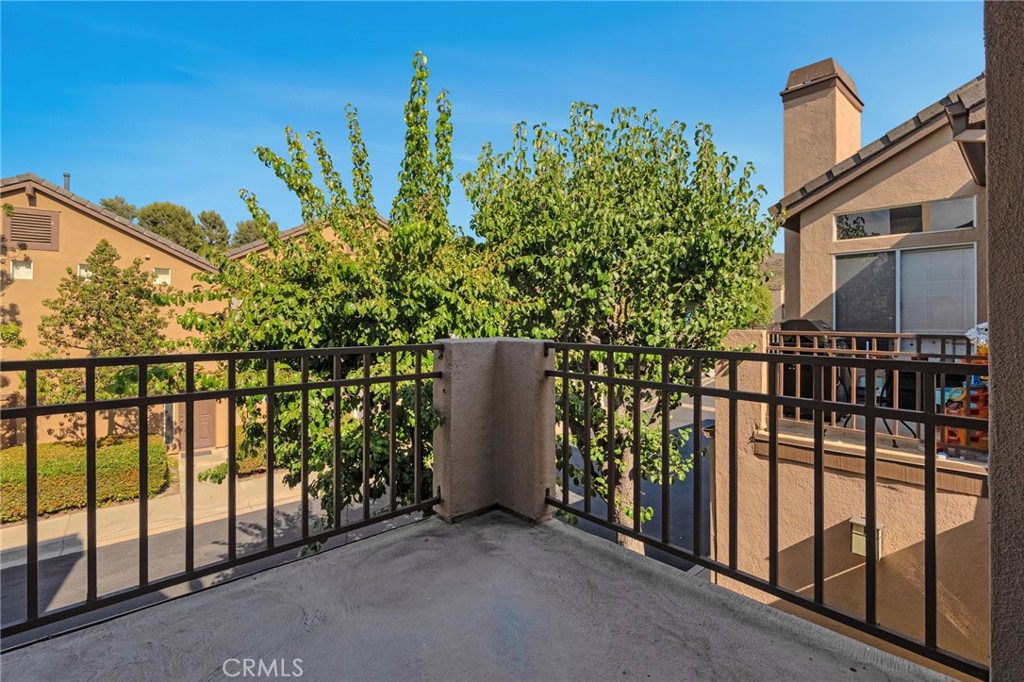 922 S Country Glen Way