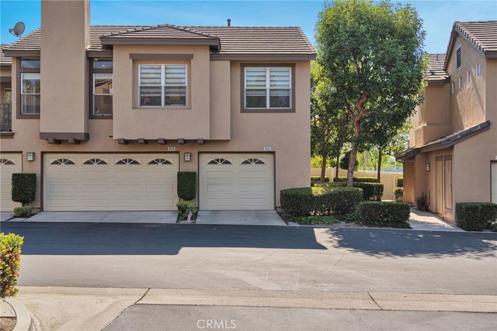 922 S Country Glen Way