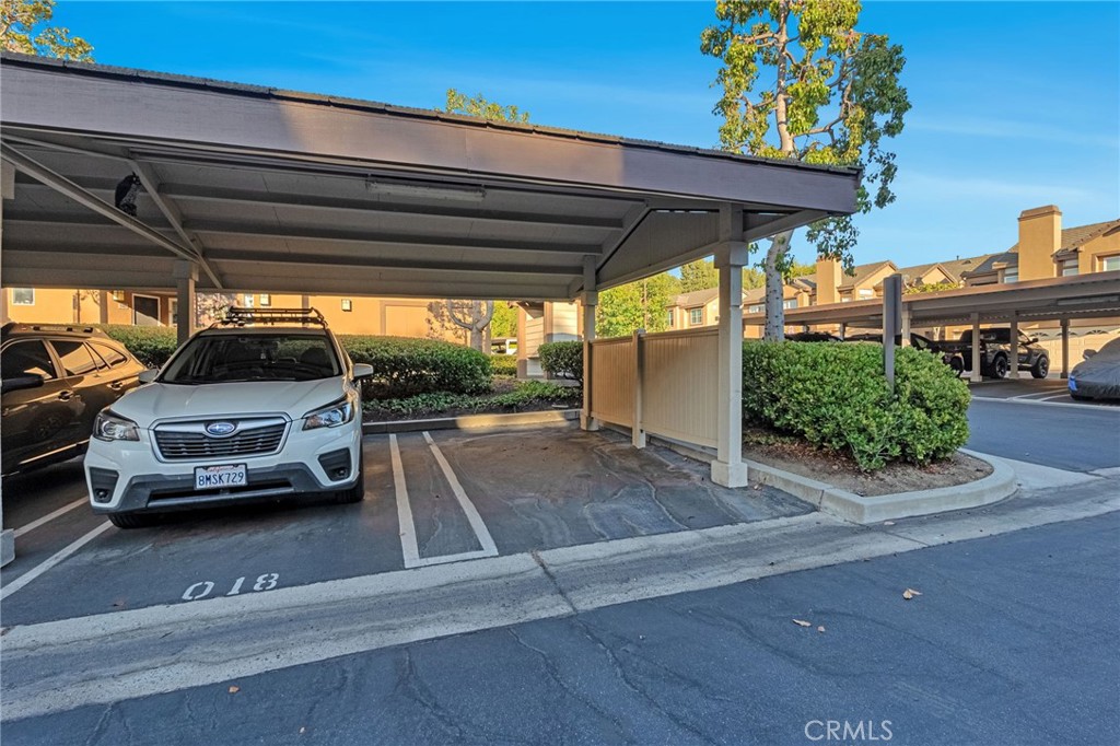 922 S Country Glen Way