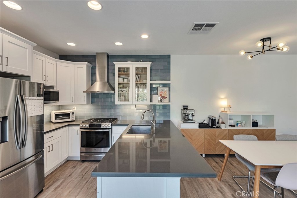 922 S Country Glen Way