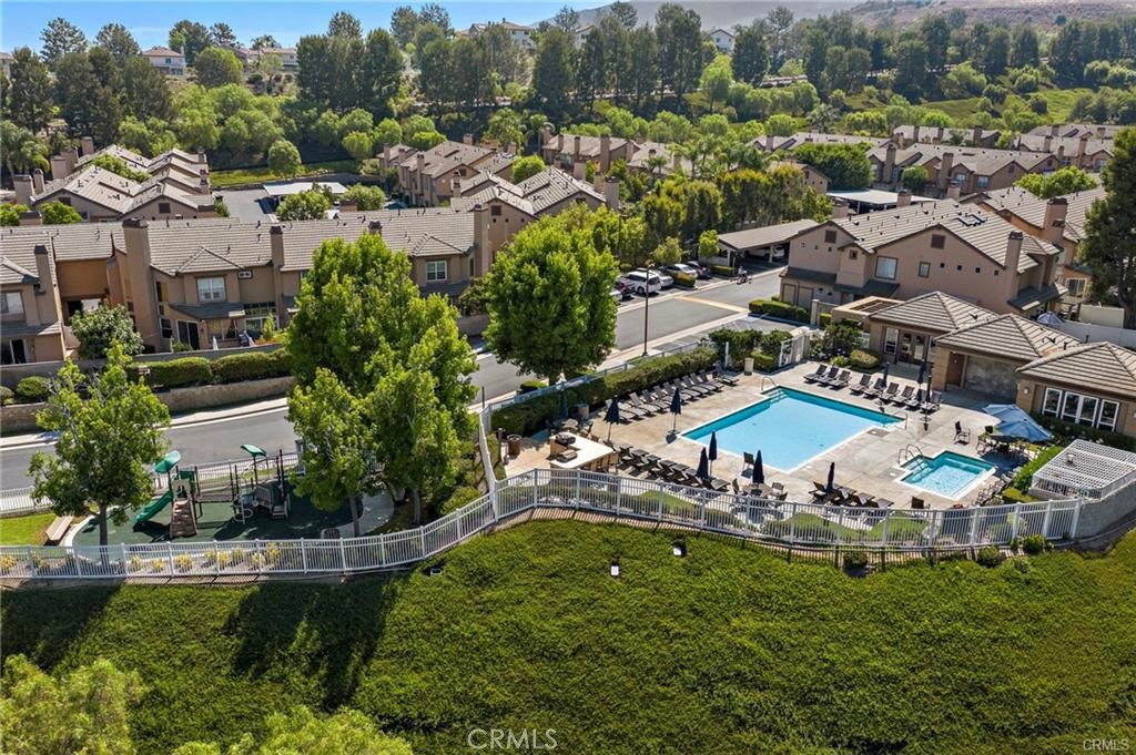 922 S Country Glen Way