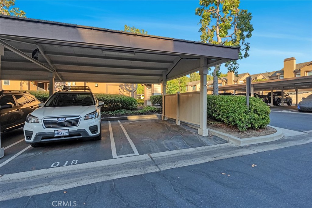 922 S Country Glen Way