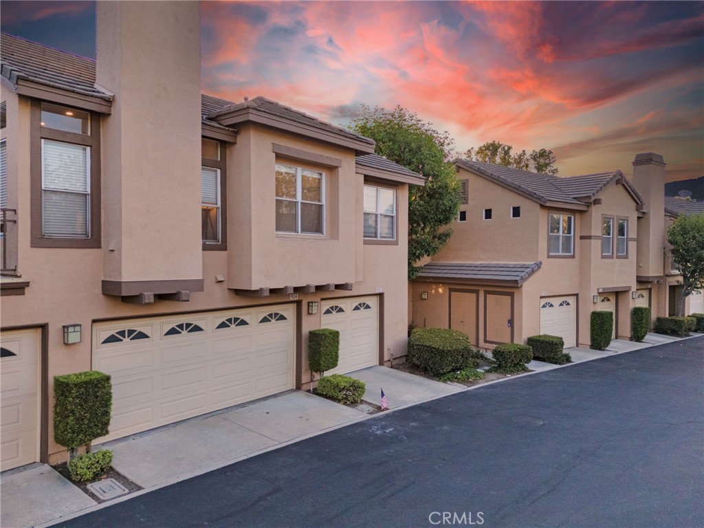 922 S Country Glen Way