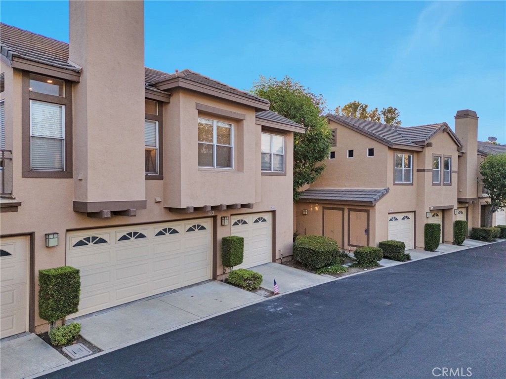 922 S Country Glen Way