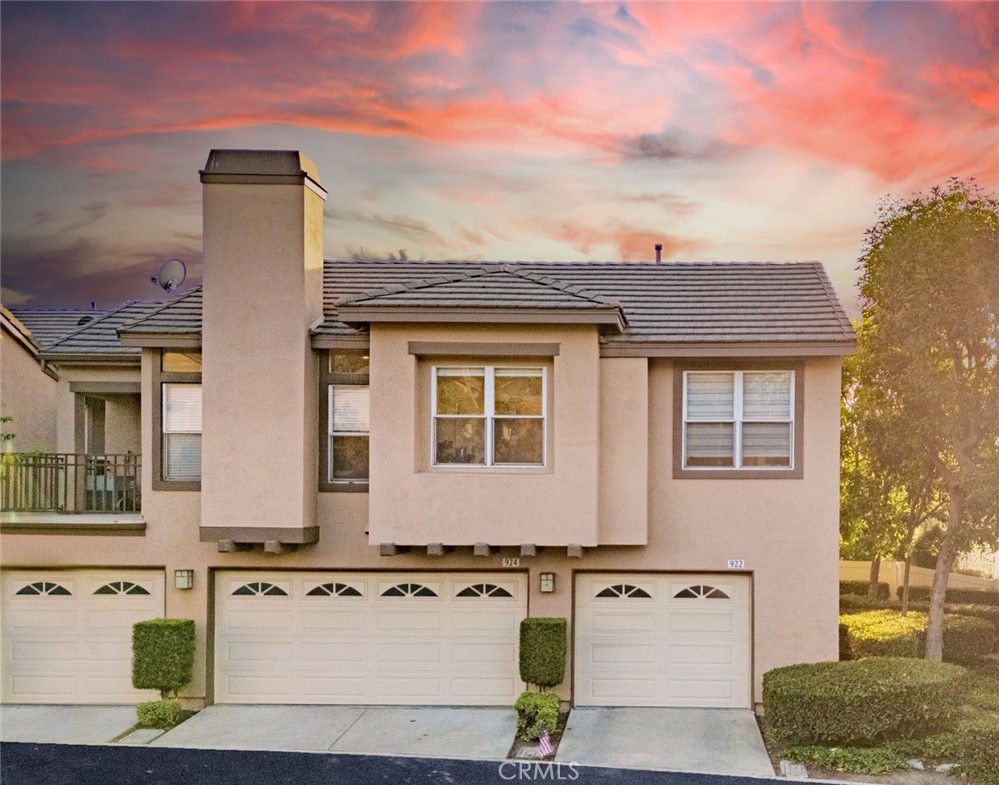 922 S Country Glen Way