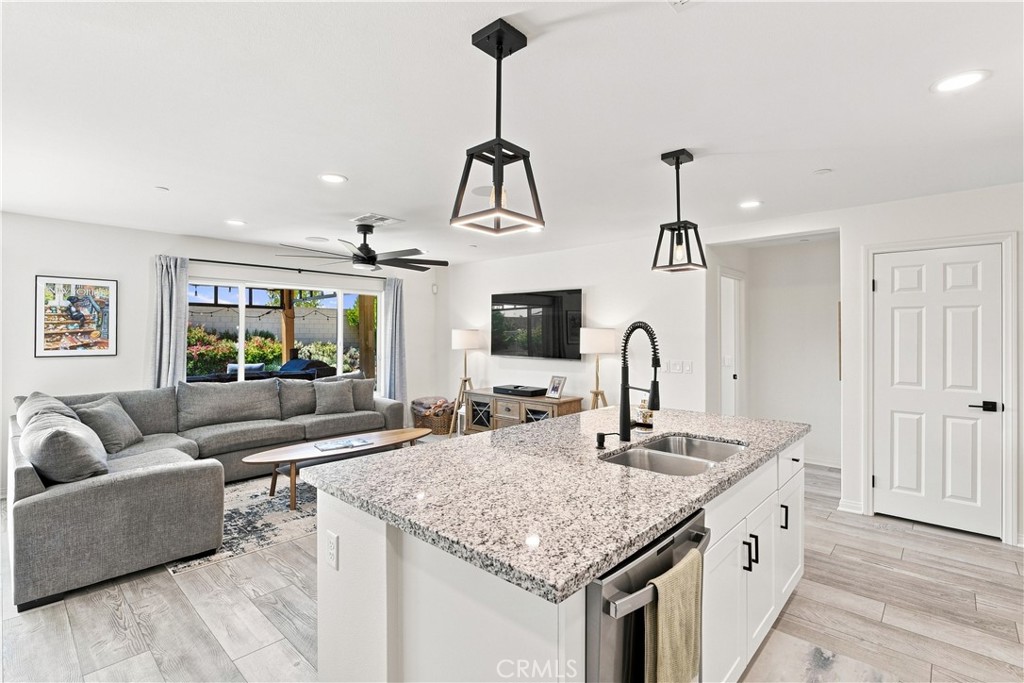 44445 Freer