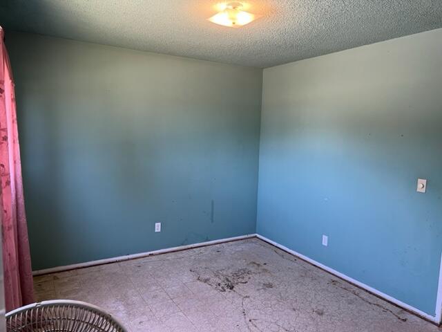 33690 Road 204