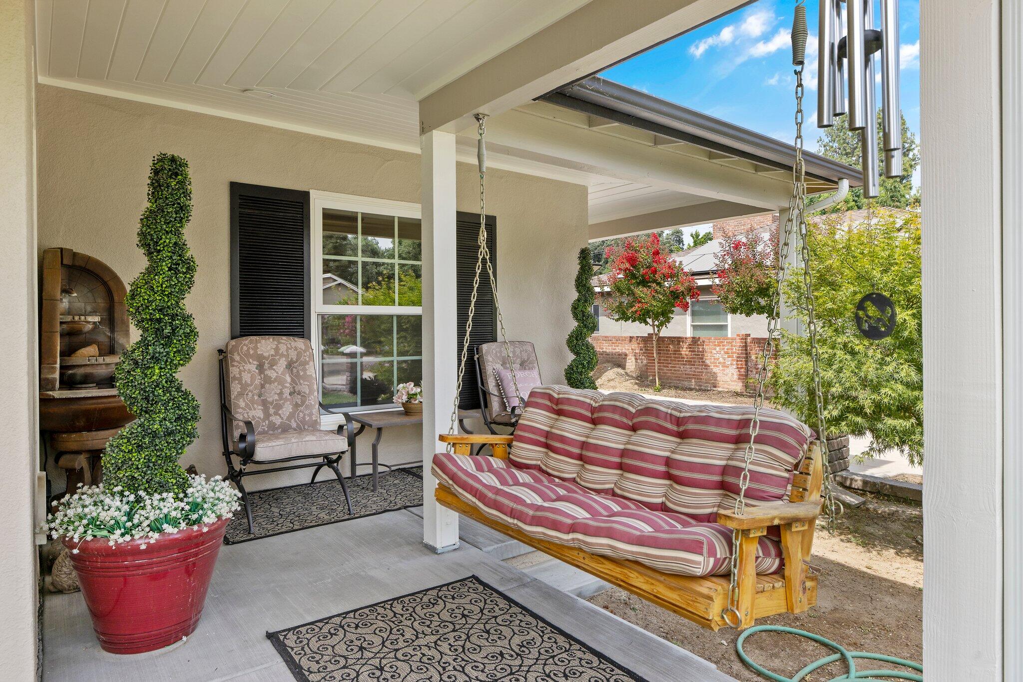 1708 W Beverly Drive