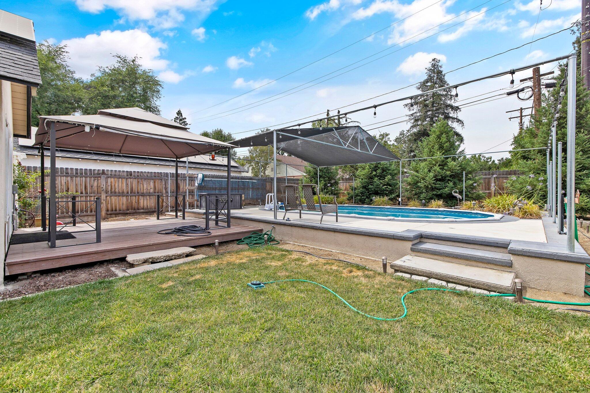 1708 W Beverly Drive