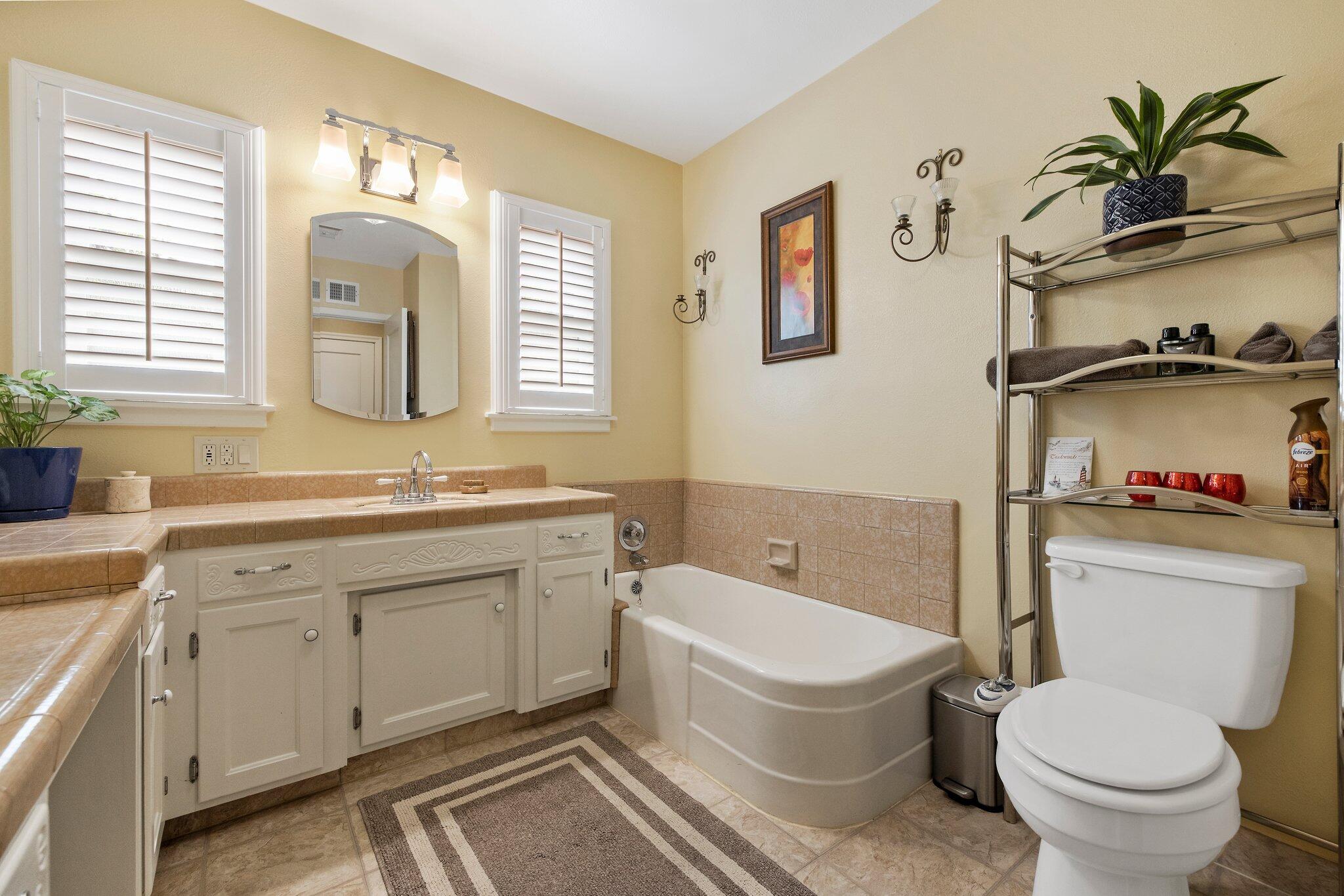 1708 W Beverly Drive