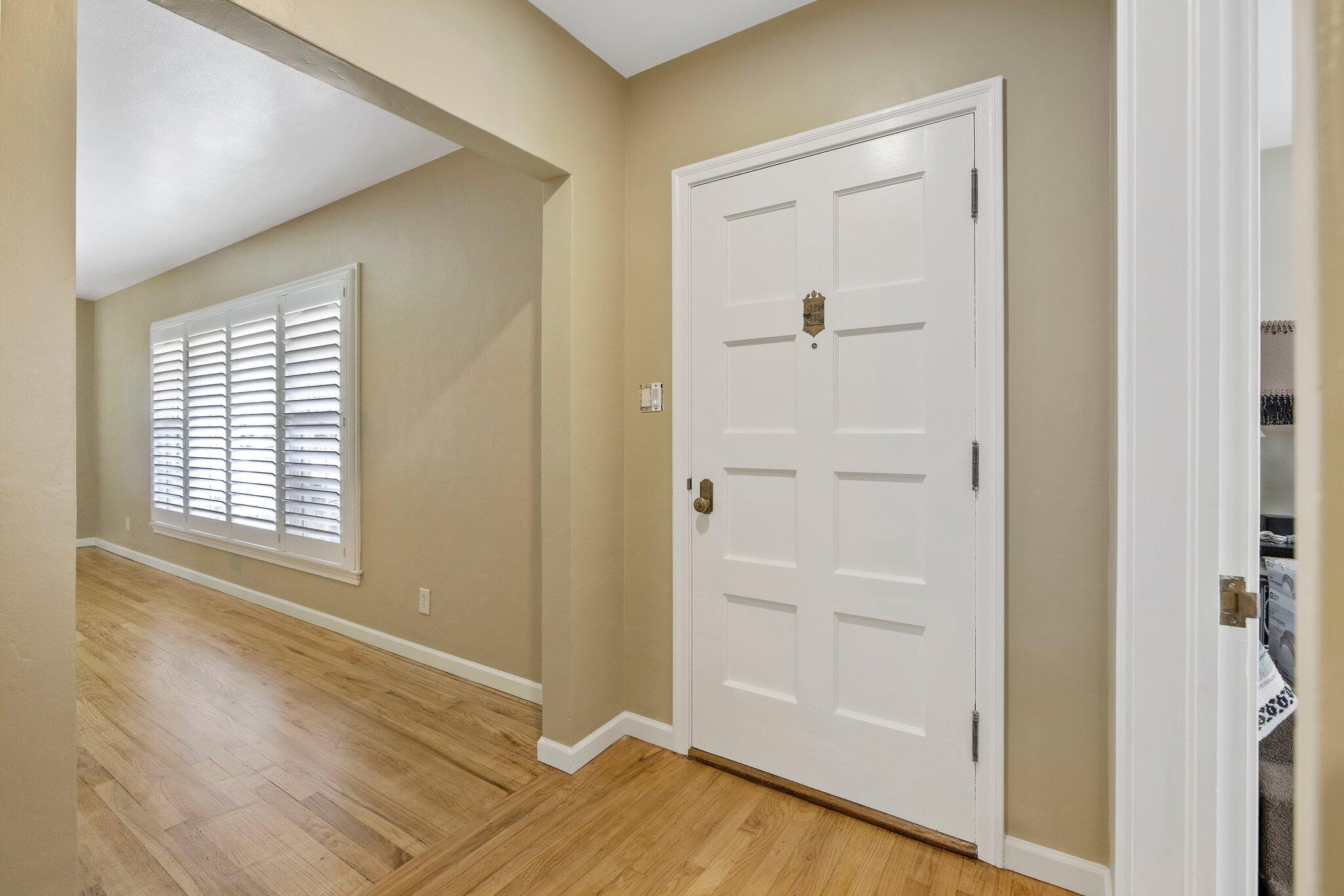 1708 W Beverly Drive