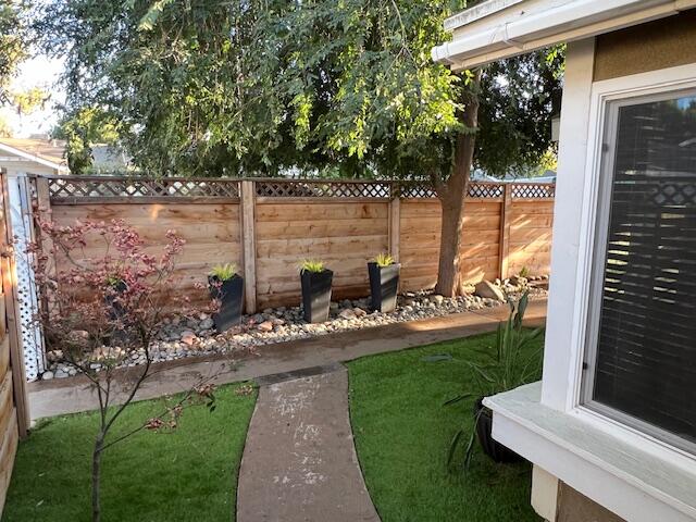 1827 S Cain Court