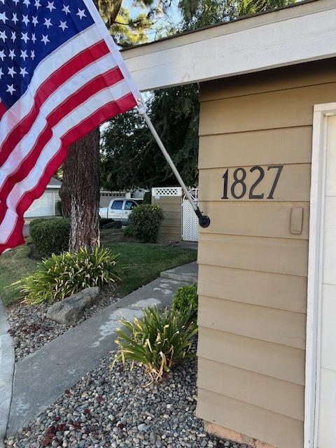 1827 S Cain Court