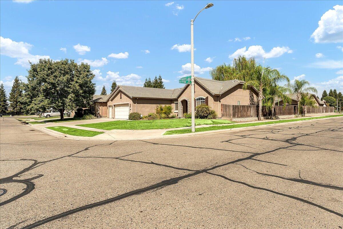 3044 S Spruce Court