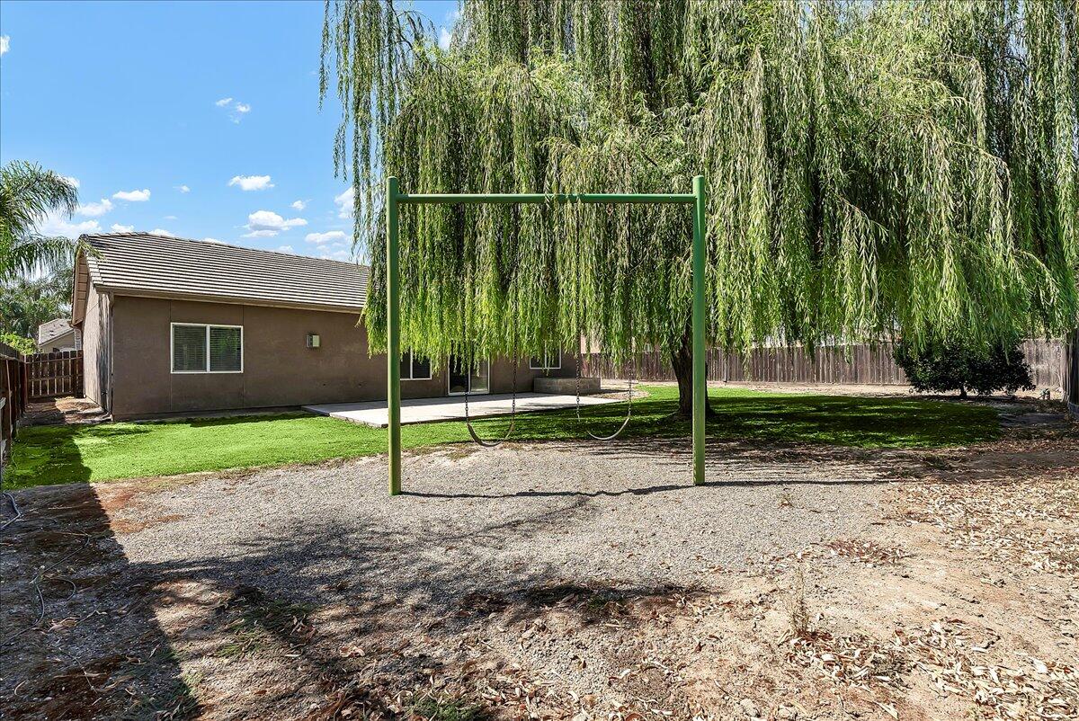 3044 S Spruce Court