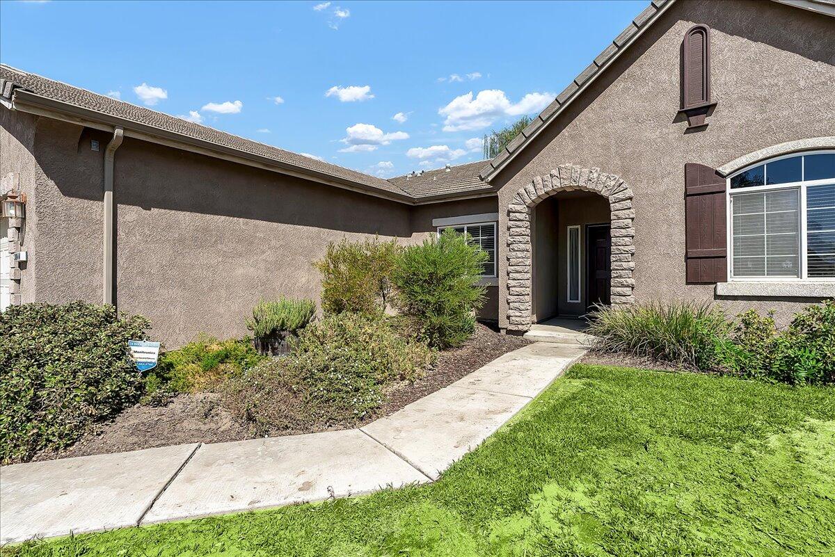 3044 S Spruce Court