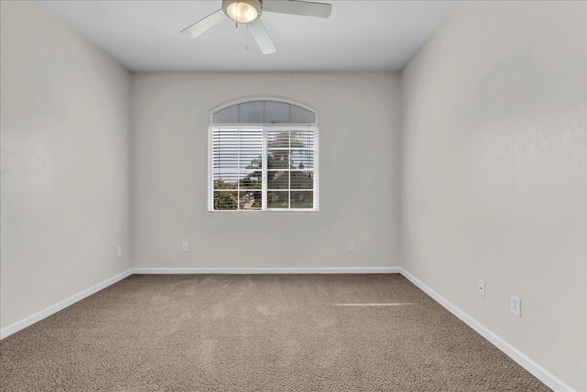 3044 S Spruce Court