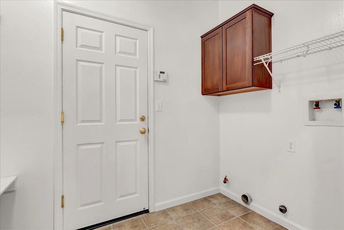 3044 S Spruce Court