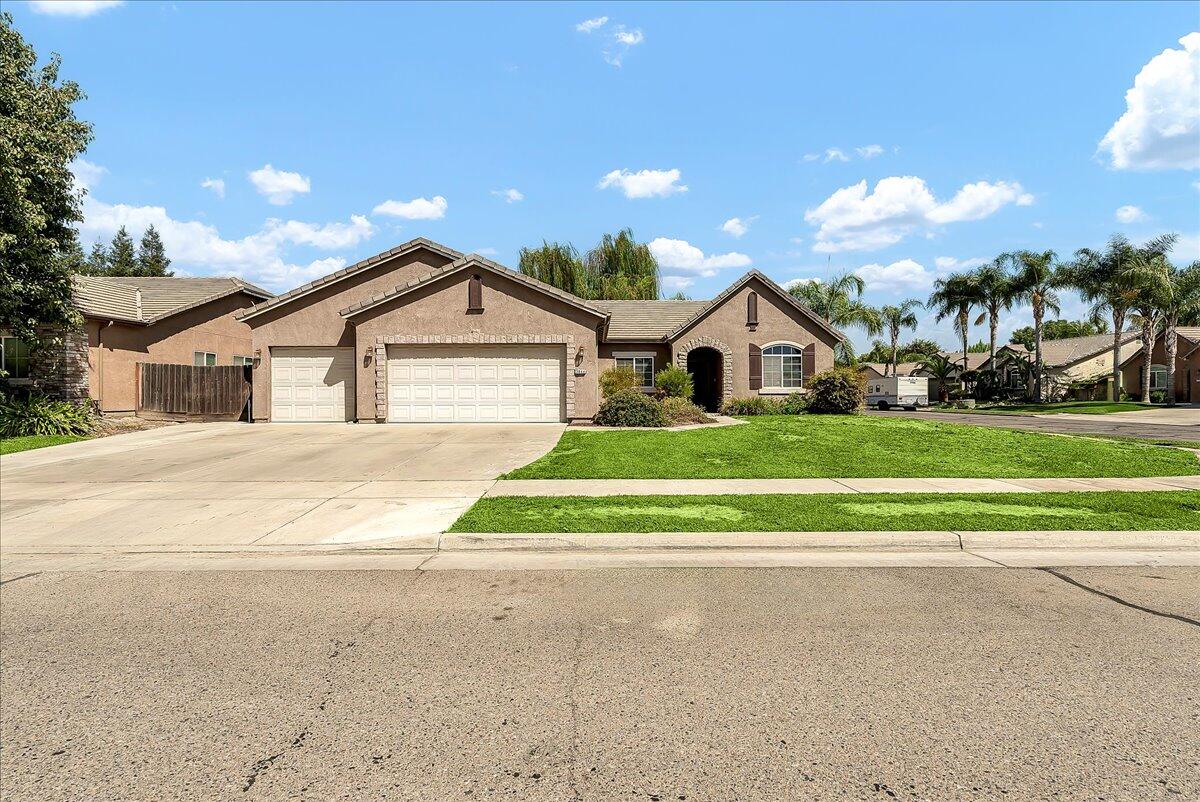 3044 S Spruce Court