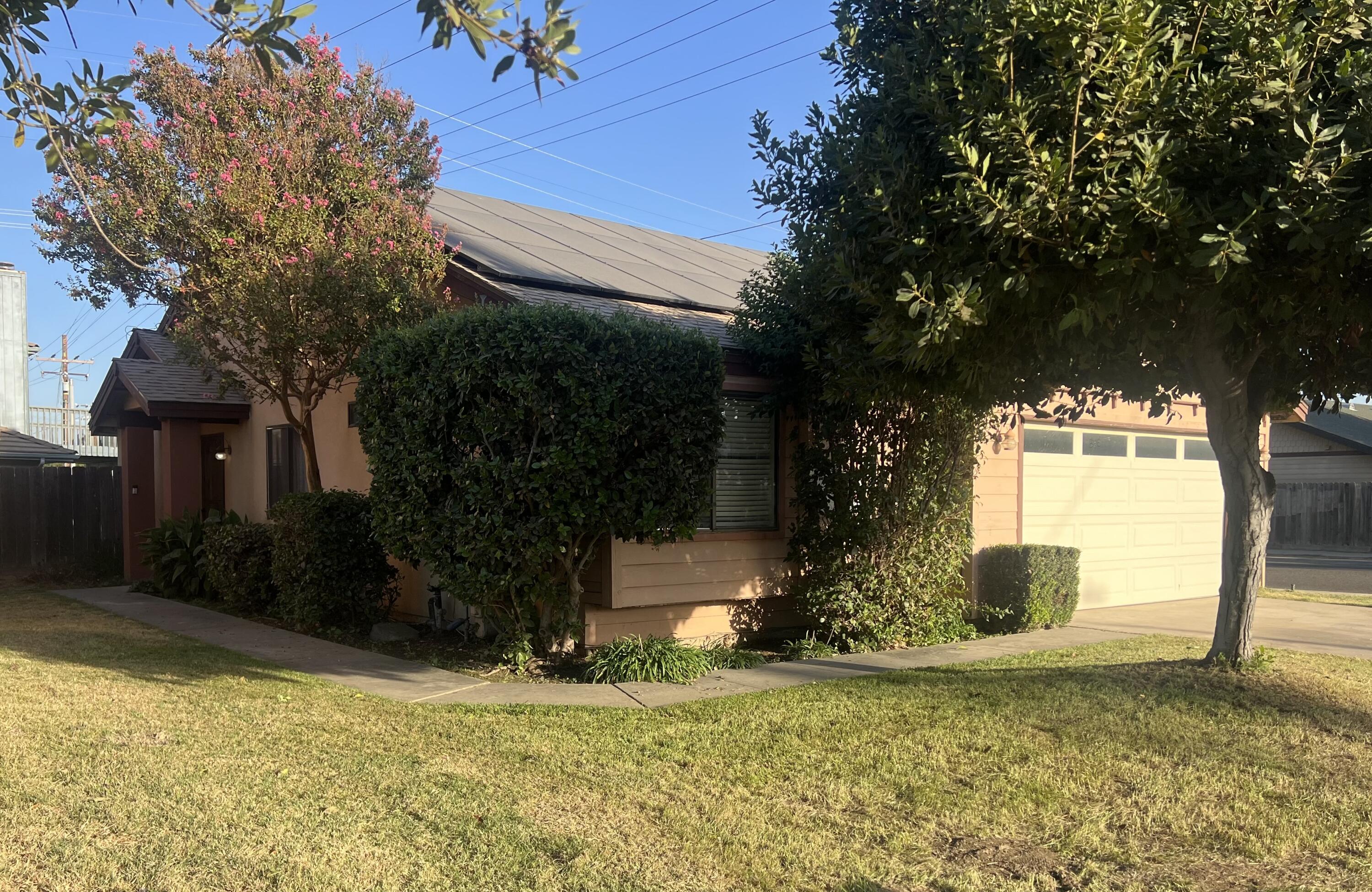 1008 N Manzanita Street